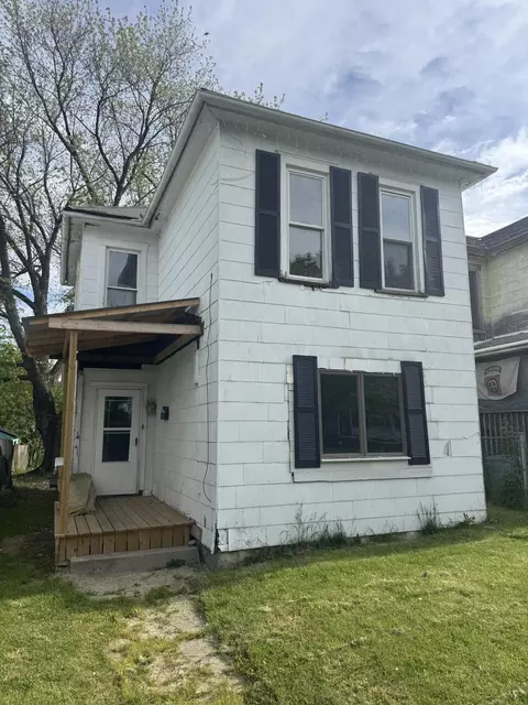 1572 Mound St, Springfield, OH 45505