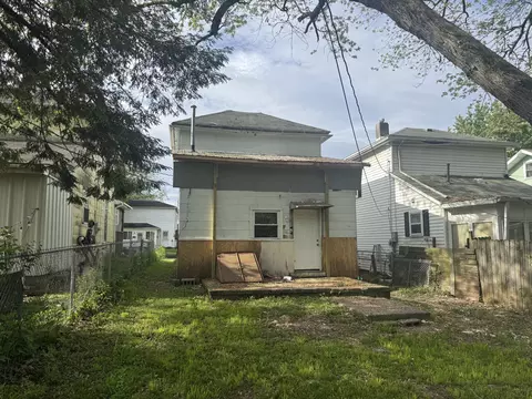 Exterior - 1572 Mound St, Springfield, OH 45505 photo 4 of 5