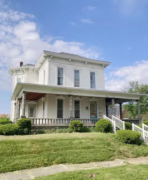 119 E Orchard St, West Manchester, OH 45382