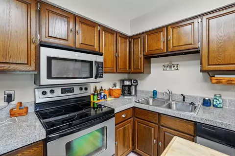 2151 Olympic St, Springfield, OH 45503 photo 10