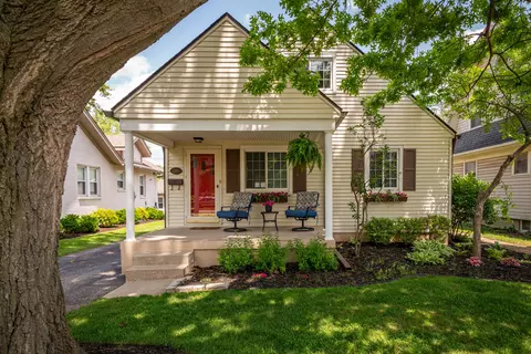 209 Triangle Ave, Oakwood, OH 45419
