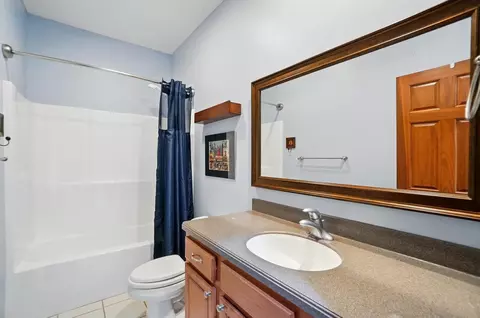 Bath - 2619 Fox Hollow Rd, Springfield, OH 45502 photo 5 of 5