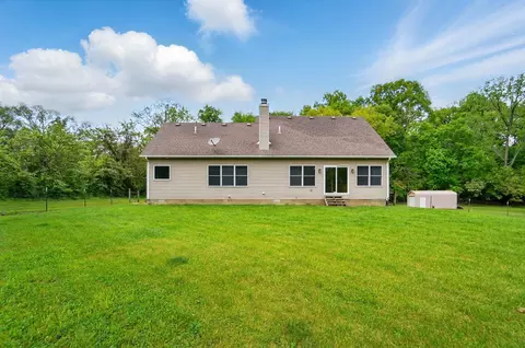 Exterior - 2619 Fox Hollow Rd, Springfield, OH 45502 photo 16 of 16