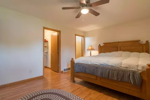 Bedroom - 717 Marva Ln, Sidney, OH 45365 photo 2 of 5