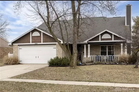 6887 Charlesgate Rd, Huber Heights, OH 45424