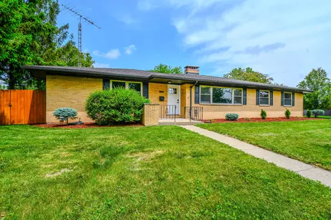 1519 Surrey Rd, Troy, OH 45373