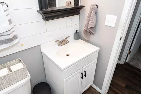 Bath - 730 Maplecrest Dr, Troy, OH 45373 photo 5 of 5