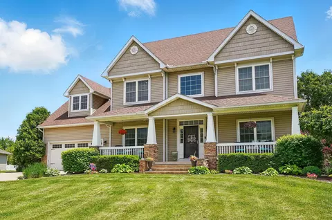 Exterior - 4114 Brookston Dr, Springfield, OH 45502 photo 3 of 16