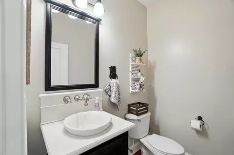 Bath - 4114 Brookston Dr, Springfield, OH 45502 photo 1 of 10