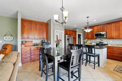 Kitchen - 4114 Brookston Dr, Springfield, OH 45502 photo 1 of 6