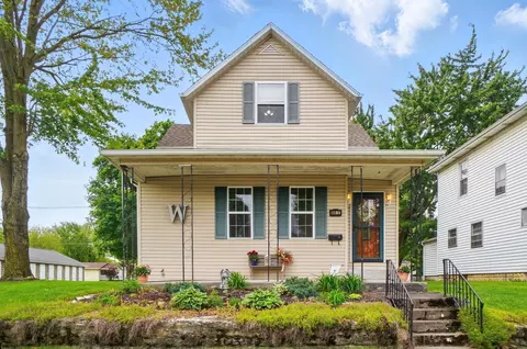 609 E Benton St, Wapakoneta, OH 45895