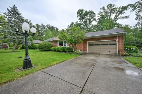 635 Dorchester Dr, Springfield, OH 45506 photo 4