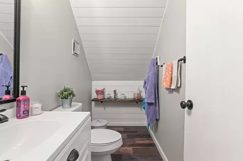 Bath - 4932 Swisher Rd, Cable, OH 43009 photo 6 of 6