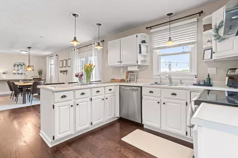 Kitchen - 4932 Swisher Rd, Cable, OH 43009 photo 3 of 5