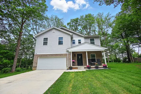 Exterior - 1350 Taywell Ct, Springfield, OH 45503 photo 3 of 11