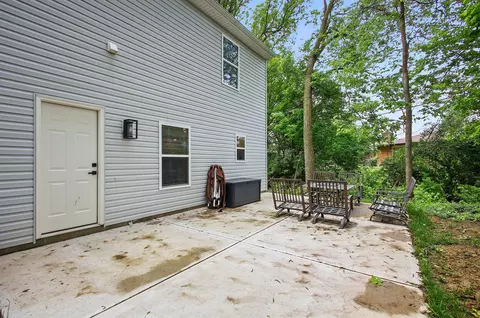 Exterior - 1350 Taywell Ct, Springfield, OH 45503 photo 9 of 11