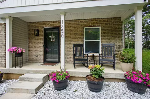 Exterior - 1350 Taywell Ct, Springfield, OH 45503 photo 4 of 11