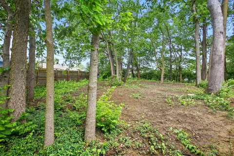 Exterior - 1350 Taywell Ct, Springfield, OH 45503 photo 10 of 11