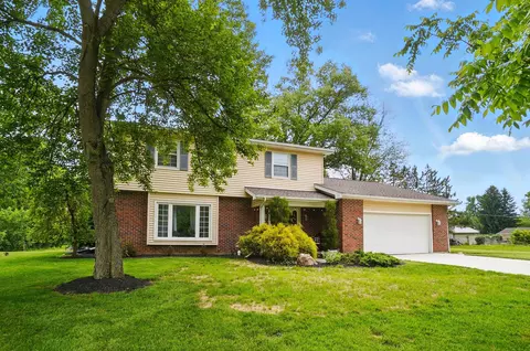 2357 London Dr, Lima, OH 45805