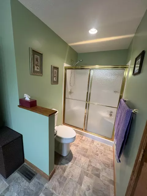 Bath - 11375 Schenk Rd, Sidney, OH 45365 photo 1 of 8