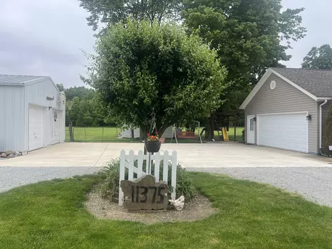 Exterior - 11375 Schenk Rd, Sidney, OH 45365 photo 4 of 37