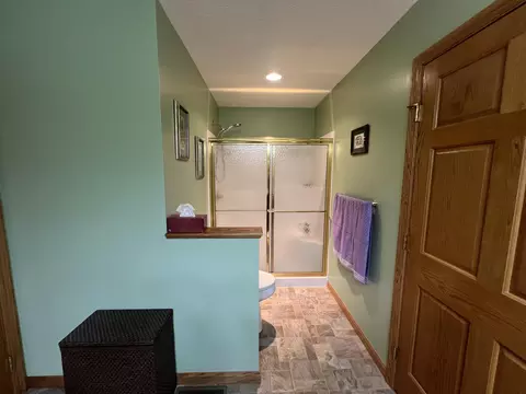 Bath - 11375 Schenk Rd, Sidney, OH 45365 photo 3 of 8