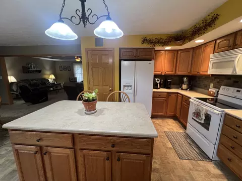 Kitchen - 11375 Schenk Rd, Sidney, OH 45365 photo 3 of 5