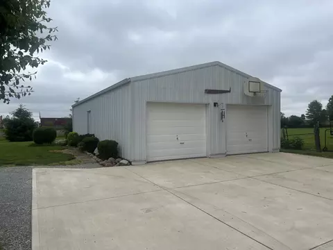 Exterior - 11375 Schenk Rd, Sidney, OH 45365 photo 7 of 37