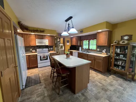 Kitchen - 11375 Schenk Rd, Sidney, OH 45365 photo 5 of 5