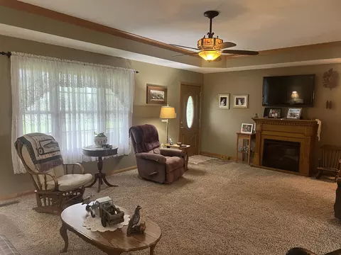 Living - 11375 Schenk Rd, Sidney, OH 45365 photo 2 of 4