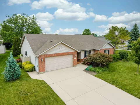 1350 Sterling Dr, Troy, OH 45373