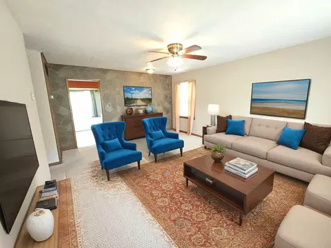 1134 Cedarview Dr, Springfield, OH 45503 photo 2
