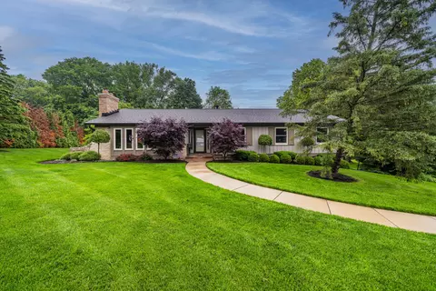 849 Barth Ln, Kettering, OH 45429
