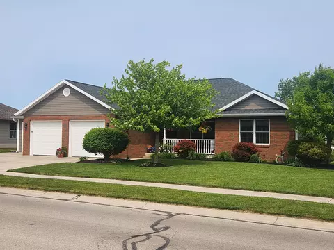1206 Kimberly Dr, Saint Marys, OH 45885