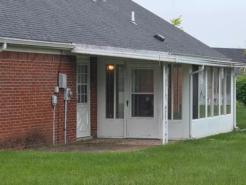 Exterior - 1270 Warbler Rdg, Springfield, OH 45503 photo 2 of 3