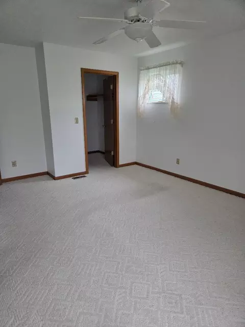 Bedroom - 1270 Warbler Rdg, Springfield, OH 45503 photo 1 of 3