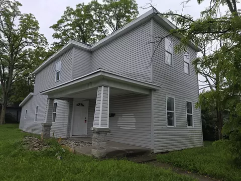 1102-1104 Pine St, Springfield, OH 45505