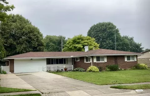 1008 Imperial Blvd, Springfield, OH 45503
