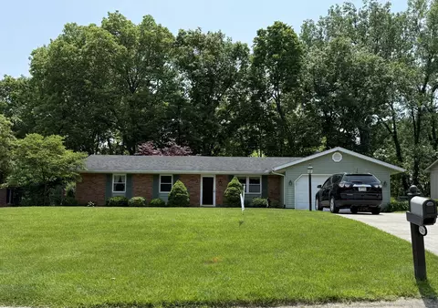 1203 Maplewood Dr, Piqua, OH 45356