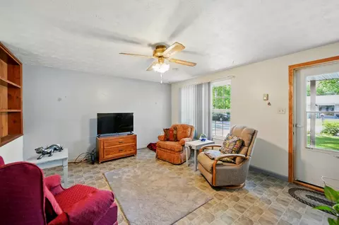 311 Meadow Ln, De Graff, OH 43318 photo 8