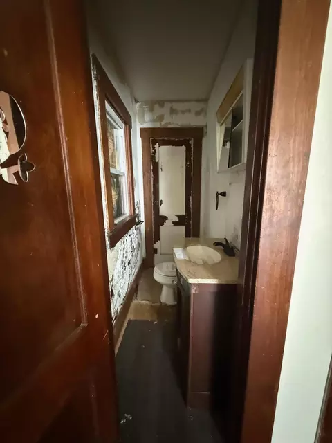 Entry Way - 324 N Lane St, Sidney, OH 45365 photo 3 of 3