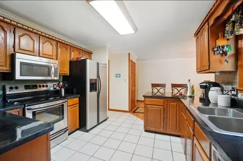 2009 Sundance Dr, Springfield, OH 45502 photo 10