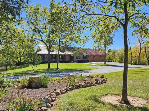 Exterior - 5630 Meissen Dr, Springfield, OH 45502 photo 24 of 30