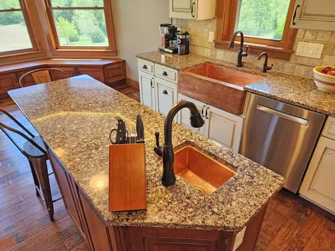 Kitchen - 5630 Meissen Dr, Springfield, OH 45502 photo 8 of 10