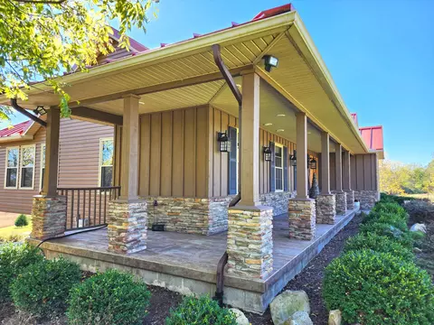 Exterior - 5630 Meissen Dr, Springfield, OH 45502 photo 4 of 30