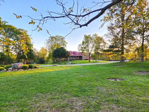 Exterior - 5630 Meissen Dr, Springfield, OH 45502 photo 30 of 30