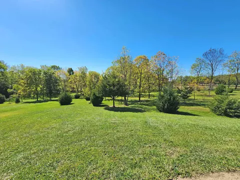 Exterior - 5630 Meissen Dr, Springfield, OH 45502 photo 27 of 30