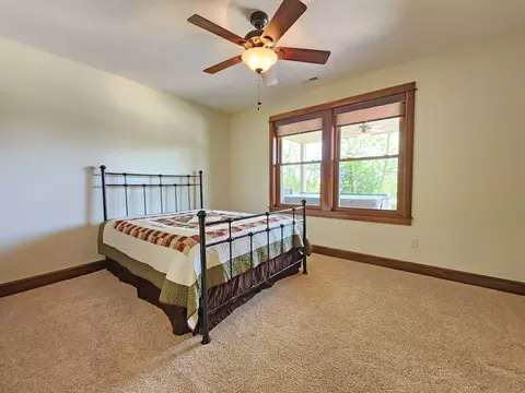 Bedroom - 5630 Meissen Dr, Springfield, OH 45502 photo 4 of 5
