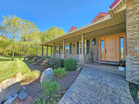 Exterior - 5630 Meissen Dr, Springfield, OH 45502 photo 6 of 30