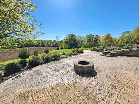 Exterior - 5630 Meissen Dr, Springfield, OH 45502 photo 12 of 30